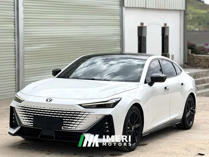 Changan UNI-V 1.5T Premium Version - ავტომობილი ჩინეთიდან