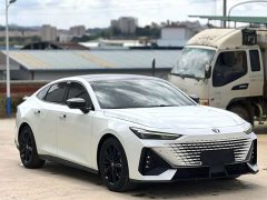 Changan UNI-V 1.5T Premium Version - ფოტო 3