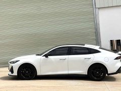 Changan UNI-V 1.5T Premium Version - ფოტო 8