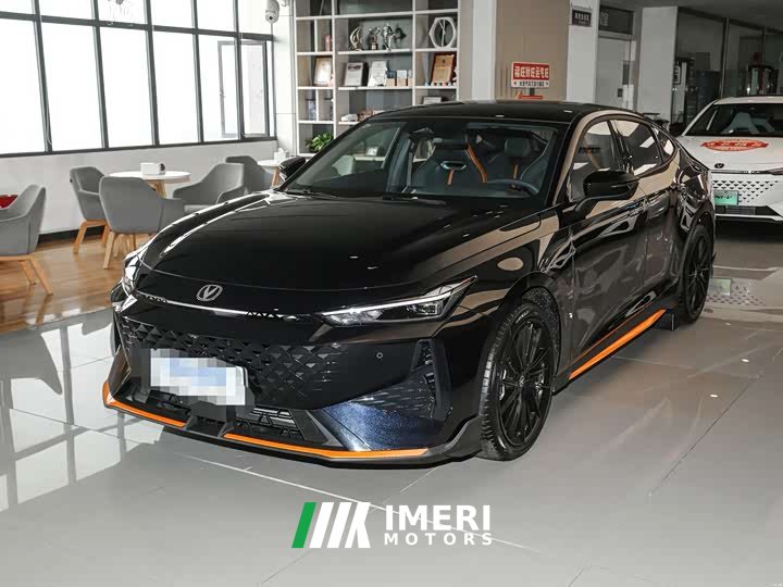 Changan UNI-V 1.5T 500Bar Edition - ავტომობილი ჩინეთიდან