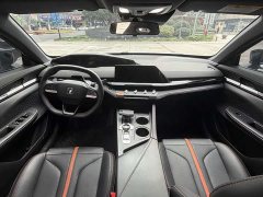 Changan UNI-V 1.5T Premium Version - ფოტო 12