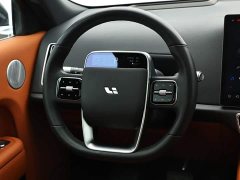 Li Auto L8 Air - ფოტო 15