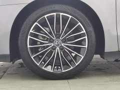 BYD DM-i 121KM Deluxe Version - ფოტო 17