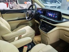 Buick GL8 ES Deluxe Version - ფოტო 10
