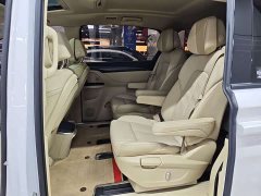 Buick GL8 ES Deluxe Version - ფოტო 6