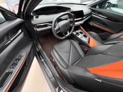 Changan UNI-V 1.5T Edition - ფოტო 5