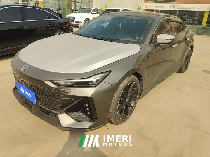 Changan UNI-V 1.5T Premium Version - ავტომობილი ჩინეთიდან