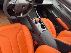 Changan UNI-V 2.0T Version - ფოტო 4