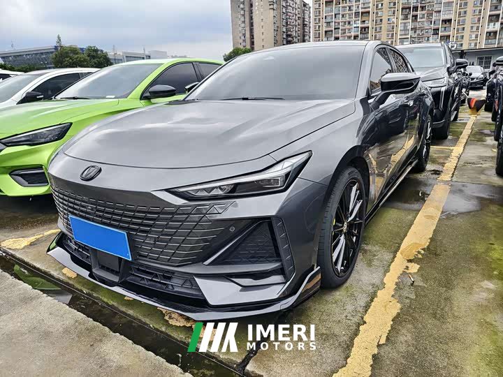 Changan UNI-V 1.5T Premium Version - ავტომობილი ჩინეთიდან