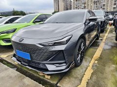 Changan UNI-V 1.5T Premium Version - ფოტო 1