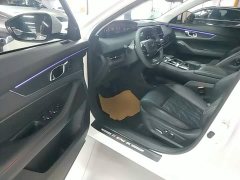 Changan UNI-K iDD 130km 1.5T Premium Version - ფოტო 16