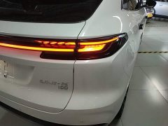 Changan UNI-K iDD 130km 1.5T Premium Version - ფოტო 8