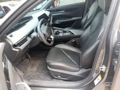Changan UNI-V 1.5T Premium Version - ფოტო 15