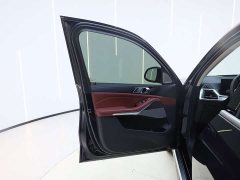 BMW X5 xDrive 30Li Deluxe VersionM - ფოტო 10
