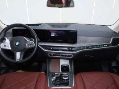 BMW X5 xDrive 30Li Deluxe VersionM - ფოტო 13