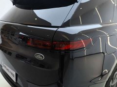 Land Rover 400PS Dynamic SE - ფოტო 7