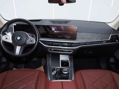 BMW X5 xDrive 30Li Deluxe VersionM - ფოტო 14