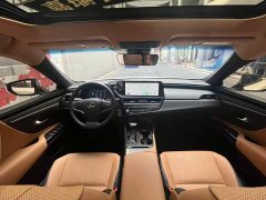 Lexus ES 200 Edition - ფოტო 11