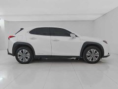 Lexus UX 300e Edition - ფოტო 10
