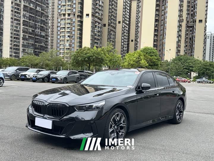 BMW 5 530Li Deluxe Version M - ავტომობილი ჩინეთიდან