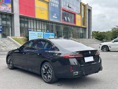 BMW 5 530Li Deluxe Version M - ფოტო 2