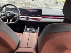 BMW 5 530Li Deluxe Version M - ფოტო 9