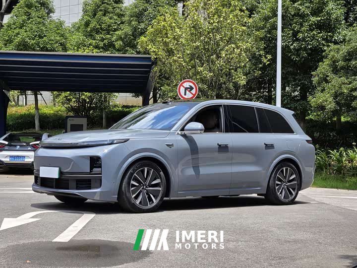 Li Auto L8 Max Edition - ავტომობილი ჩინეთიდან