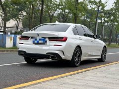 BMW 3 320Li M - ფოტო 4