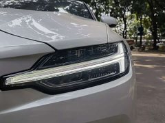 Volvo S60PHEV T8 AWDLong RangeLuxury Edition - photo 14