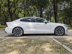 Volvo S60PHEV T8 AWDLong RangeLuxury Edition - photo 4