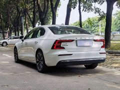 Volvo S60PHEV T8 AWDLong RangeLuxury Edition - photo 6