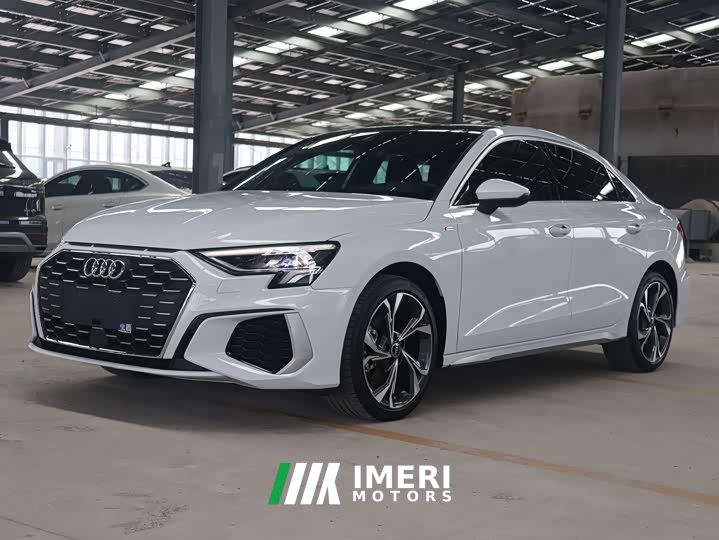 Audi A3 A3L Limousine 35 TFSI Luxury Version - автомобиль из Китая