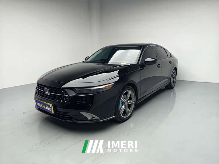 380Tsi 260TURBO Premium Edition - ავტომობილი ჩინეთიდან