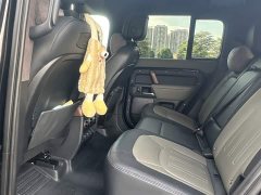 Land Rover 110 P400 X-DYNAMIC HSE - ფოტო 9