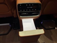 AITO M8 EV Ultra AWD Edition (192) - ფოტო 13