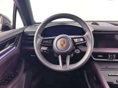 Porsche Macan Long Range Edition - ფოტო 8