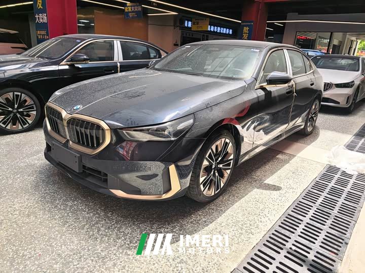 BMW 5 530Li Deluxe Version Luxury - ავტომობილი ჩინეთიდან