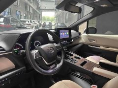 BMW SIENNA 2.5LPHEV Luxury Edition - ფოტო 10