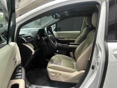 BMW SIENNA 2.5LPHEV Luxury Edition - ფოტო 12