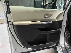 BMW SIENNA 2.5LPHEV Luxury Edition - ფოტო 13