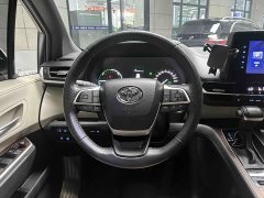 BMW SIENNA 2.5LPHEV Luxury Edition - ფოტო 14