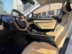 Geely L 1.5TD DCTPremium Version - ფოტო 3