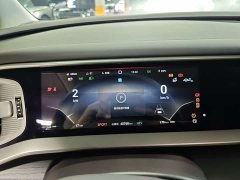 Denza D9 DM-i 980 AWD Version - ფოტო 12
