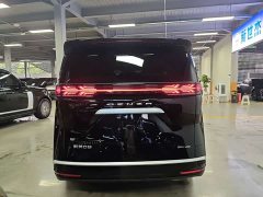 Denza D9 DM-i 980 AWD Version - ფოტო 17