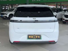 Li Auto L6 Max Edition - ფოტო 6