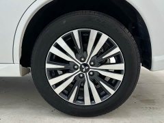 BMW 2.0L 2WD Edition 5 - ფოტო 18