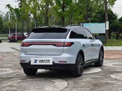 Leapmotor C11 EREV 300 Edition - ფოტო 4