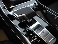 Audi Q7 55 TFSI quattro S line Version - ფოტო 17