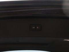 Audi Q7 55 TFSI quattro S line Version - ფოტო 18