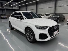Audi Q5L 40T Luxury Version - ფოტო 3